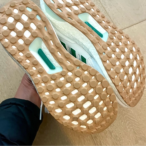 Adidas Ultra Boost White with Green Stripes - Picture 4 of 5